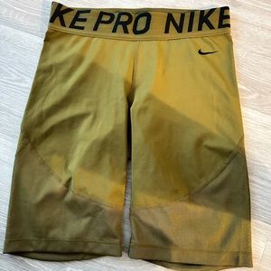 Nike Pro 8" Shorts